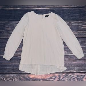 Lulu’s dusty pink pleated longsleeve blouse- small